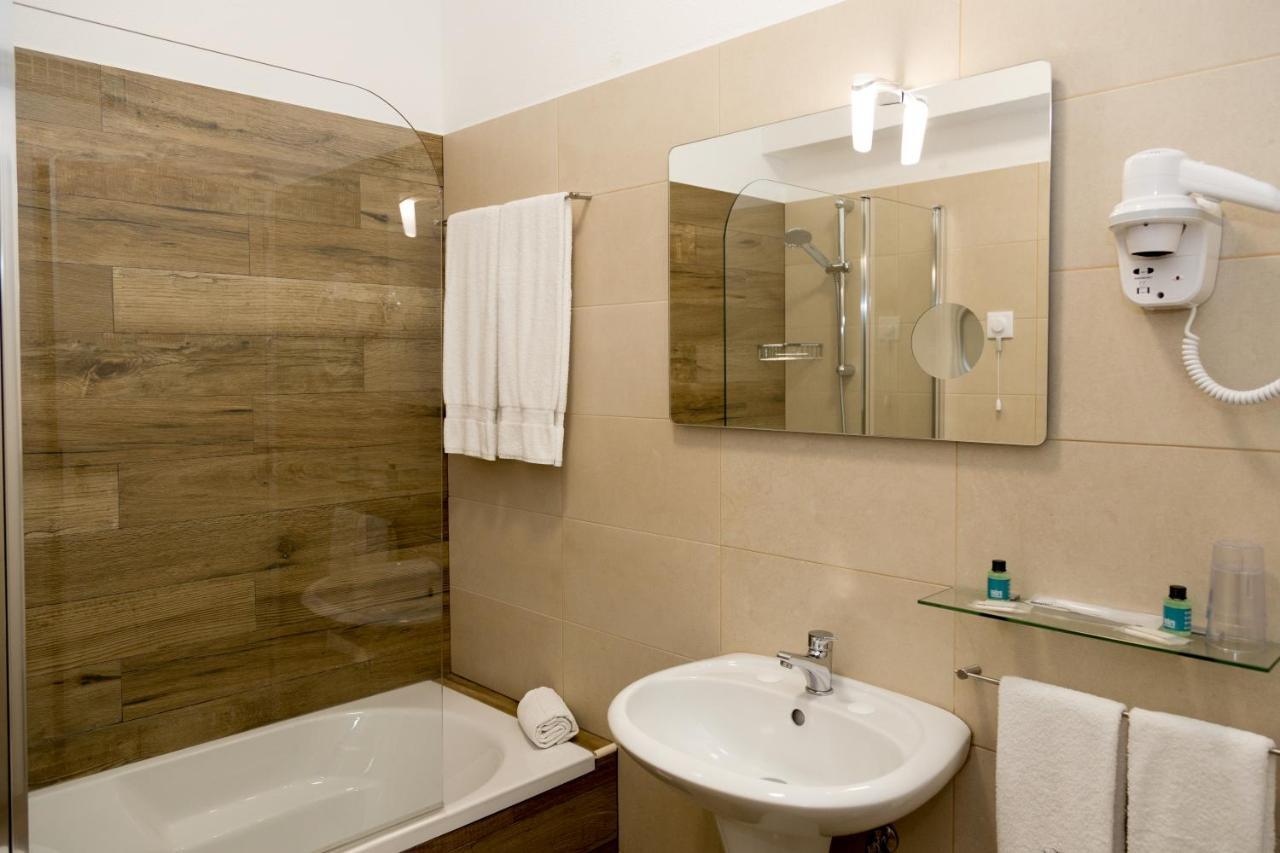 Hotel Veleiro シーネス エクステリア 写真